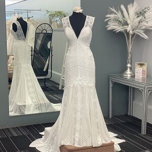 Elegant White Lace Gown